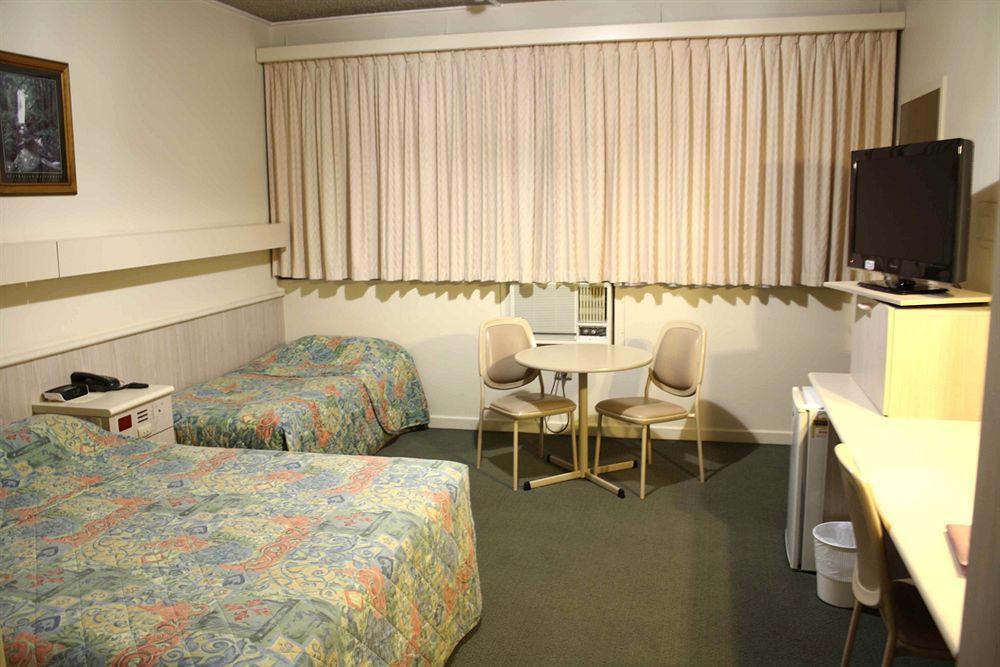 Comfort Inn Regal Park Adelaide Exteriör bild