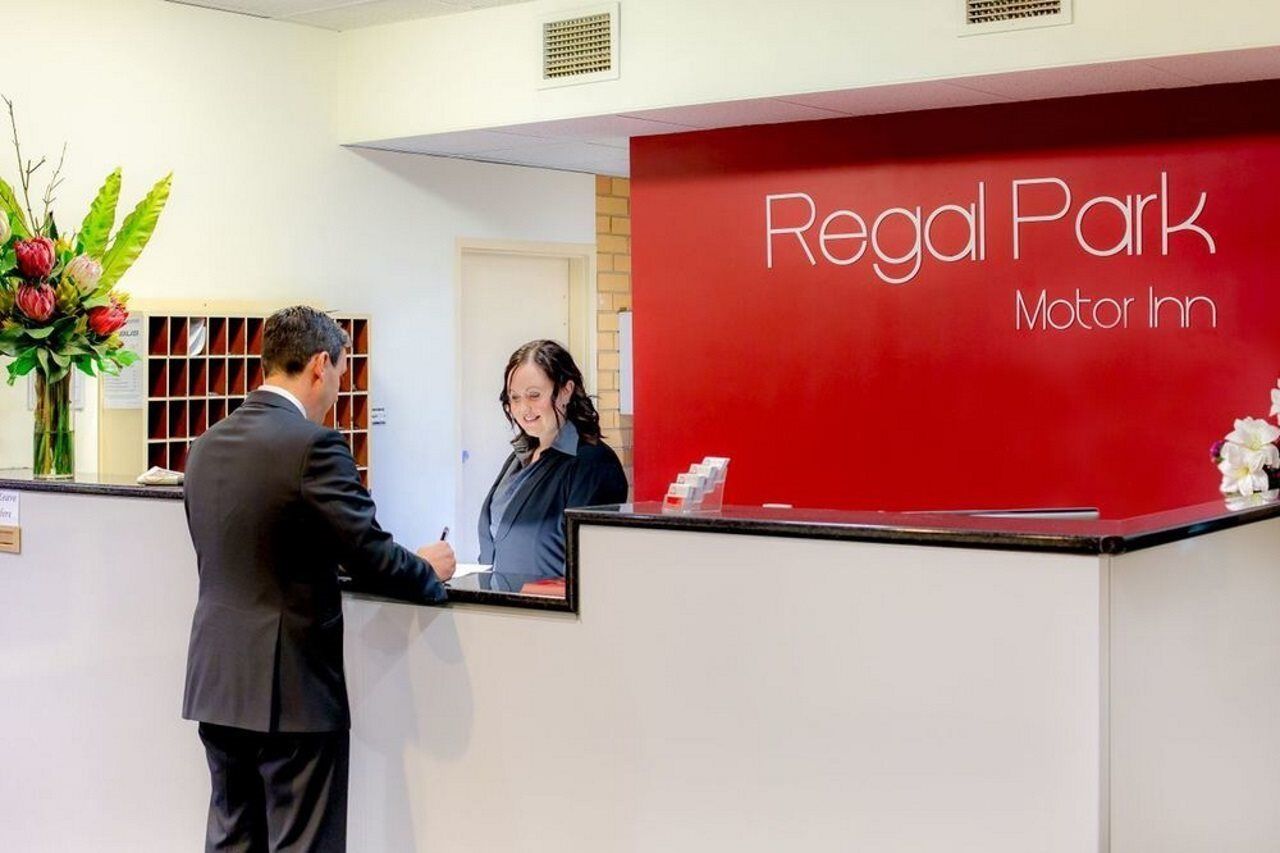 Comfort Inn Regal Park Adelaide Exteriör bild